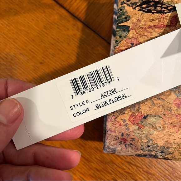 Cork Floral Blue Print  Clutch or Convertible Crossbody by Alesia - Picture 7 of 8